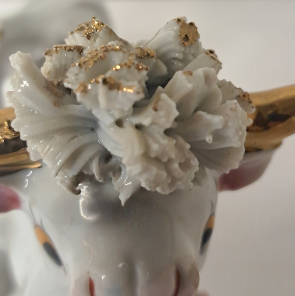 Vintage Spaghetti Cow Bull Kitschy Figurines Gold Roses Pair Set Of 2 Japan - Picture 7 of 12